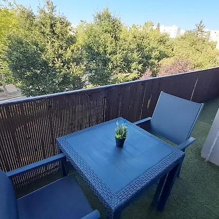 شقة T3 Avec Grand Balcon & Parking Prive